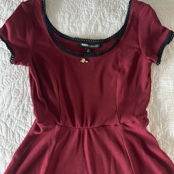 Cute Mini Dress w/ Scoop Neck - Picture 2 of 16